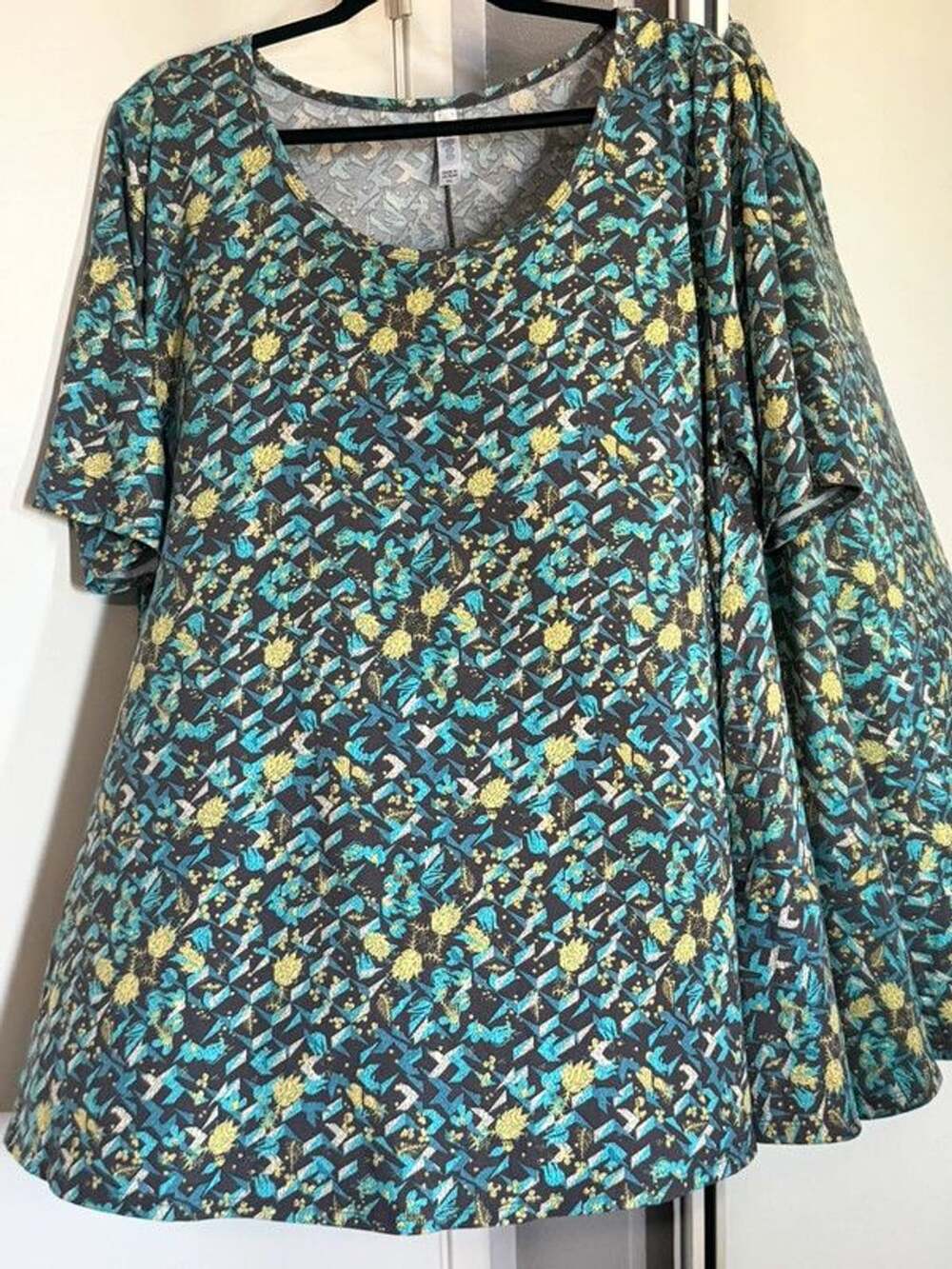 LuLaRoe Perfect Tee top | 3XL | Very Good Condition